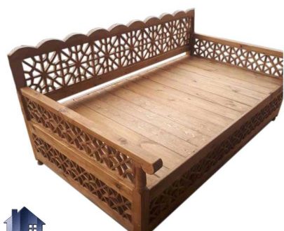 تخت چوبی سنتی چهار نفره TrK239 دارای طراحی به صورت باغی مخصوص فضای باز و ویلا و رستوران و سفره خانه و قهوه خانه با رنگ های متنوع ساخته می‌شود
