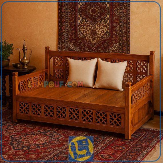 تخت سنتی باغی سه نفره TrK244 که از جنسی کاملا چوبی و برای فضای باز رستوران سنتی قهوه خانه و سفره خانه و ویلا به رنگ های متنوع ساخته شده است.