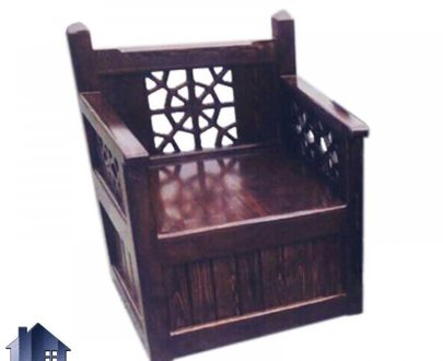 صندلی چوبی یک نفره سنتی Trk250 که دارای طراحی به صورت کلاسیک و مناسب برای قهوه خانه رستوران سفره خانه و فضای باز و باغی و همچنین حسینه و هیئت برای سخنرانی می‌باشد
