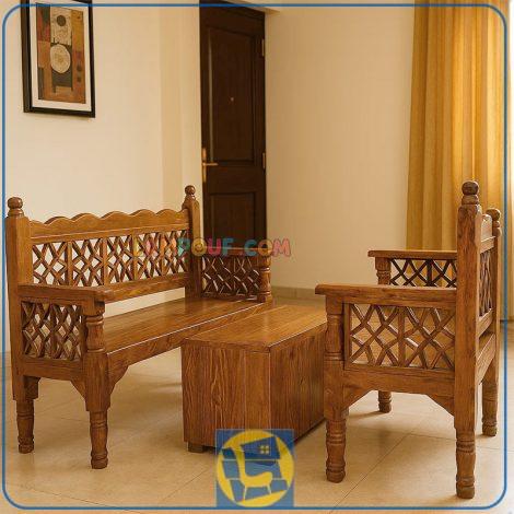 ست تخت چهارنفره سنتی مدل TRK111 که دارای جنس چوبی بوده و برای محیط های باغی و قهوه خانه و رستوران و سفره خانه سنتی و همچنین فضا های باز استفاده می‌شود.