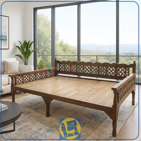 تخت سنتی شش نفره Trk262 که به عنوان مبلمان چوبی باغی و قهوه خانه ای در داخل منازل و ویلا ها و فضای باز و رستوران و کافی شپ و سفره خانه سنتی استفاده می‌شود.