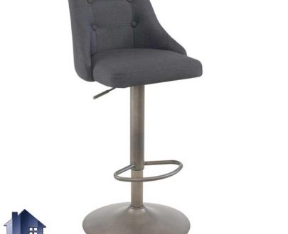 صندلی اپن BSO520 با طراحی لمسه و چستر با پایه جکدار فلزی براق که در کنار میز های بار و کانتر و پیشخوان در آشپزخانه پذیرایی کافی شاپ رستوران استفاده می‌شود.