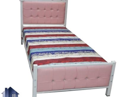 تخت خواب یک نفره SBV143 با بدنه فلزی و تاج چستر و لمسه شده که به عنوان تختخواب و سرویس خواب یکنفره در اتاق نوجوان و بزرگسال استفاده می‌شود.