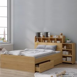تخت خواب دو نفره DBJ149 کشو دار و قفسه دار با سایز های کینگ و کوئین که به عنوان تختخواب و سرویس خواب دونفره در اتاق خواب استفاده می‌شود