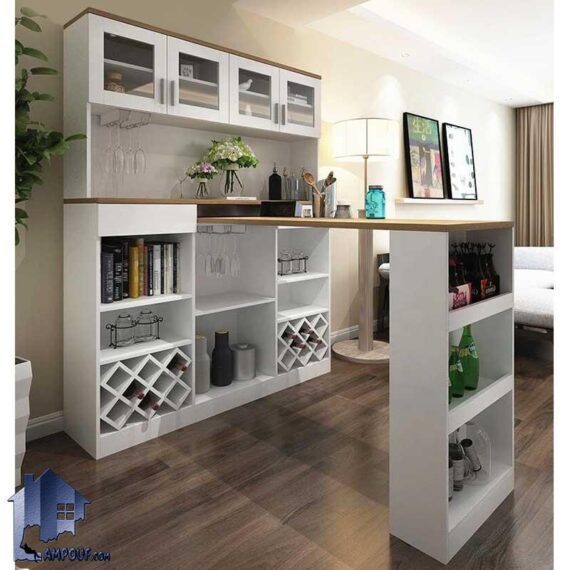 میز بار BTJ133 که دارای ویترین و قفسه و کابینت میباشد که در قسمت آشپزخانه و پذیرایی منزل و همچنین کافی شاپ و رستوران استفاده میشود.