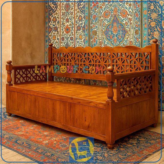 تخت سنتی چهارنفره TrK270 داری بدنه چوبی که به عنوان صندلی و تخت باغی، قهوه خانه ای در منازل، رستوران، کافی شاپ و فضای باز استفاده می‌شود.