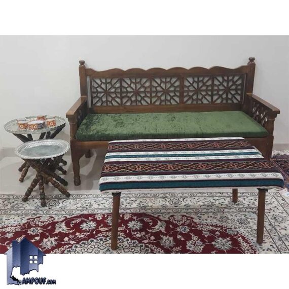 تخت سنتی سه نفره TrK269 دارای گره چینی و شبکه که به عنوان صندلی باغی، قهوه خانه ای و چوبی در کافی شاپ، سفره خانه و فضای باز قرار می‌گیرد.