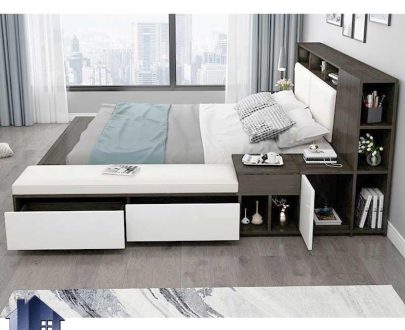 تخت خواب دو نفره DBJ166 با سایز کینگ و کوئین دارای پاف یا نیمکت، کشو و قفسه که به عنوان سرویس خواب و تختخواب دونفره در اتاق قرار می‌گیرد