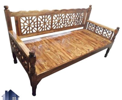 تخت سنتی سه نفره TrK282 با گره چینی به عنوان تخت باغی، قهوه خانه ای و سفره خانه ای در فضای باز کافی شاپ و منازل و رستوران استفاده می‌شود