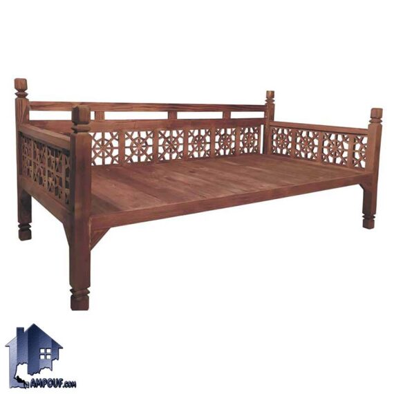 تخت سنتی چهار نفره TrK288 به صورت چوبی که به عنوان تخت باغی و قهوه خانه ای در فضای باز و رستوران و کافی شاپ و سفره خانه استفاده می‌شود
