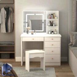 میز آرایش لامپ دار DJ644 دارای قفسه و کشو به عنوان دراور، میز توالت و گریم هالیوودی چراغ دار با نور مخفی رینگ لایت یا دی لایت در اتاق خواب استفاده میشود.