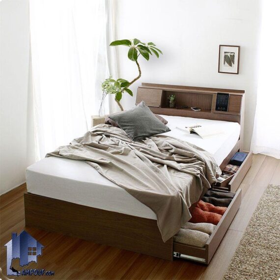 تخت خواب یک نفره SBJ237 دارای دو کشو، دو کمد با درب‌های کاربردی و یک عدد شلف در قسمت تاج تختخواب، قابل استفاده برای اتاق نوجوان و بزرگسال.