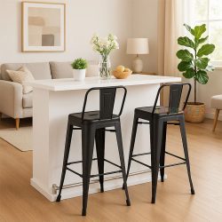 میز بار BTJ180 دارای 7 طبقه در اندازههای متفاوت و کاربردی (4 طبقه بدون درب، 3 طبقه درب دار)، یک کمد با دربهای شیشهای و دو کشوی جادار است.