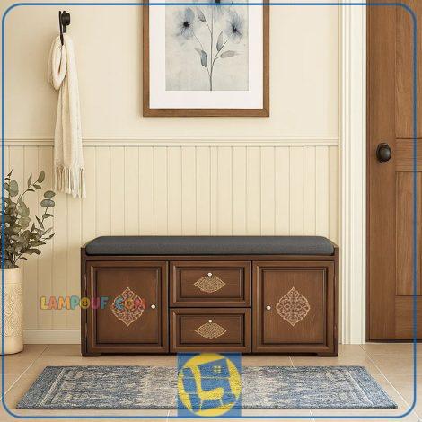 جاکفشی نیمکتدار SHA581 چوبی دارای درب و قفسه و کشو که به عنوان کمد کفش در ورودی منزل و در کنار سرویس خواب در اتاق خواب استفاده می‌شود.