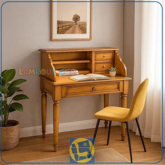 میز تحریر SDA3034 به صورت چوبی و کشو دار و قفسه دار که به عنوان میز لپ تاپ و میز تحصیلی در اتاق خواب و یا اتاق کار اداری استفاده می‌شود.