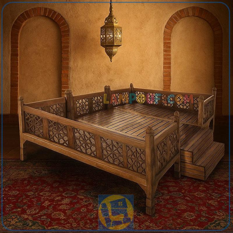 TrK307-1 تخت سنتی 12 نفره TrK307 چوبی که به عنوان تخت سنتی خانوادگی و تخت قهوه خانه ای در داخل منزل و حیاط و باغ و رستوران ها و ... استفاده میشود.