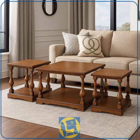 میز جلومبلی HOA06 به صورت چوبی به همراه دو عدد عسلی که به عنوان میز پذیرایی در کنار انواع مبلمان خانگی و اداری در تی وی روم و پذیرایی قرار می‌گیرد.