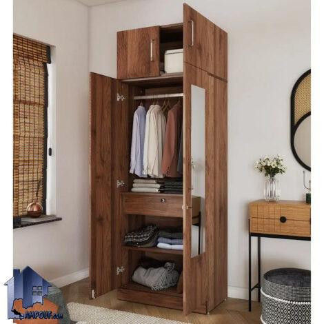 کمد جالباسی LHJ351 دارای کشو، میله آویز چوب رختی، قفسه و درب آینه دار که به عنوان کمد دیواری با قابلیت جابجایی در اتاق خواب قرار میگیرد.