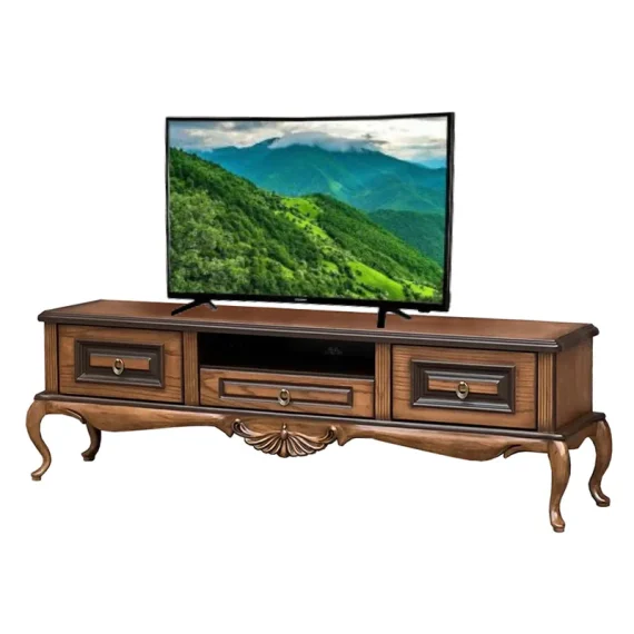 میز تلویزیون TTA7900 دارای کشو و درب و قفسه به صورت چوبی و با طراحی کلاسیک که به عنوان کنسول TV در تی وی روم قرار می‌گیرد.