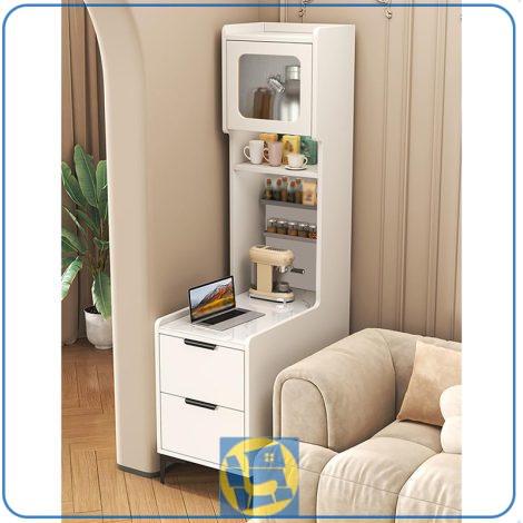 میز بار BTJ206 دارای کشو و قفسه و ویترین که گزینه مناسبی برای قرارگیری در آشپزخانه و یا در کنار مبلمان پذیرایی به عنوان میز کافی بار میباشد.