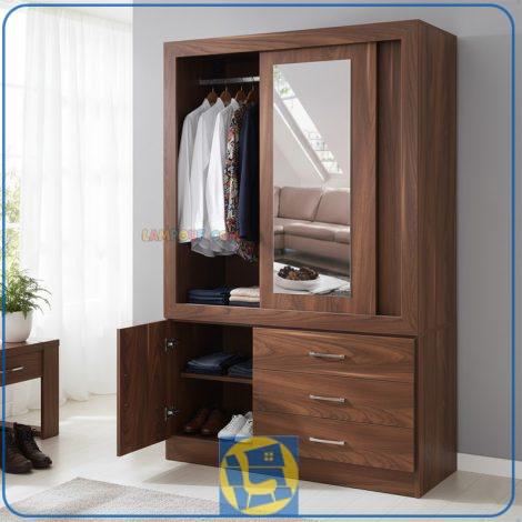 کمد جالباسی LHJ361 با طراحی درب ریلی آینه دار به همراه کشو، فضای کیف و کفش که به عنوان کمد دیواری با قابلیت جابجایی در اتاق خواب طراحی شده است.